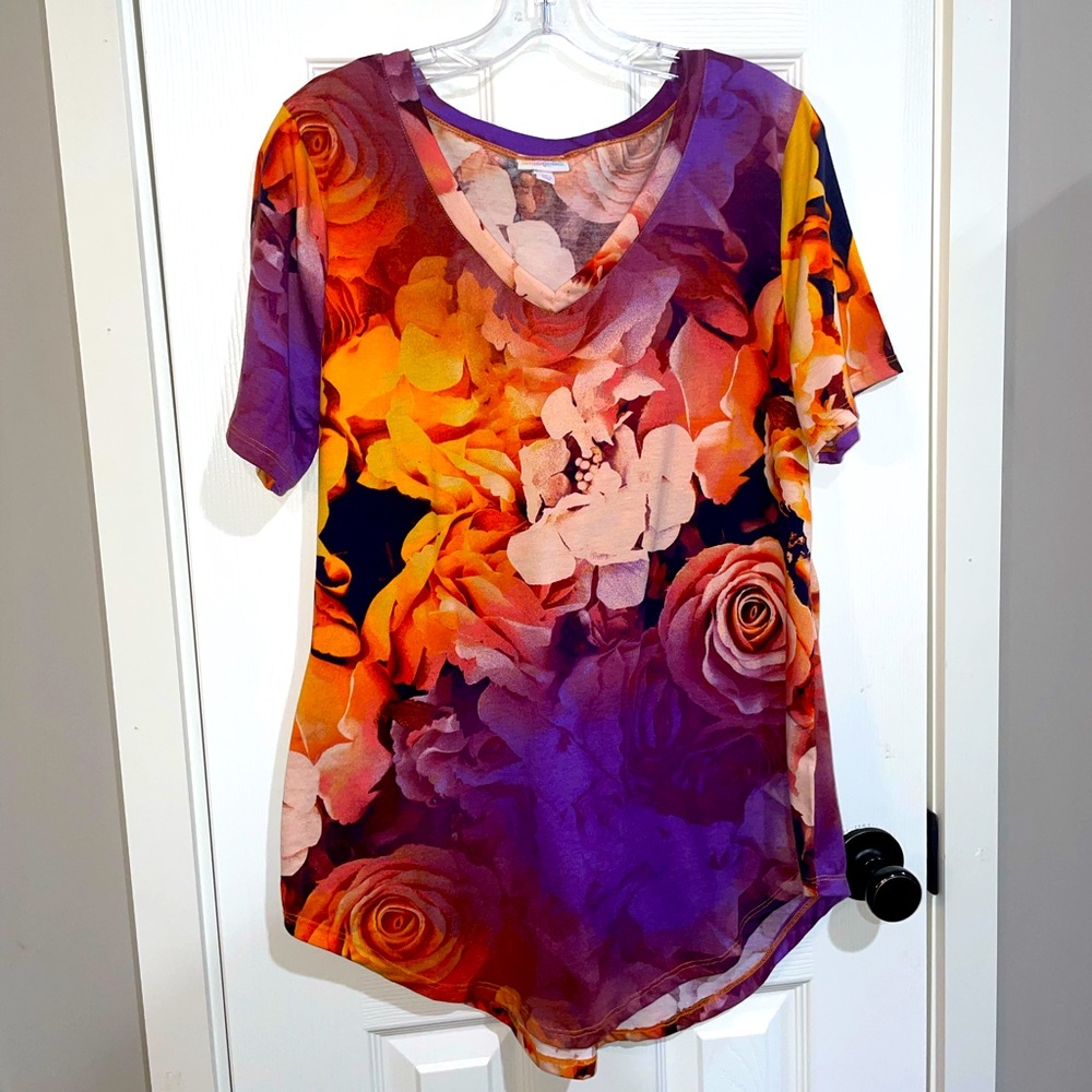 LuLaRoe Iris, Medium